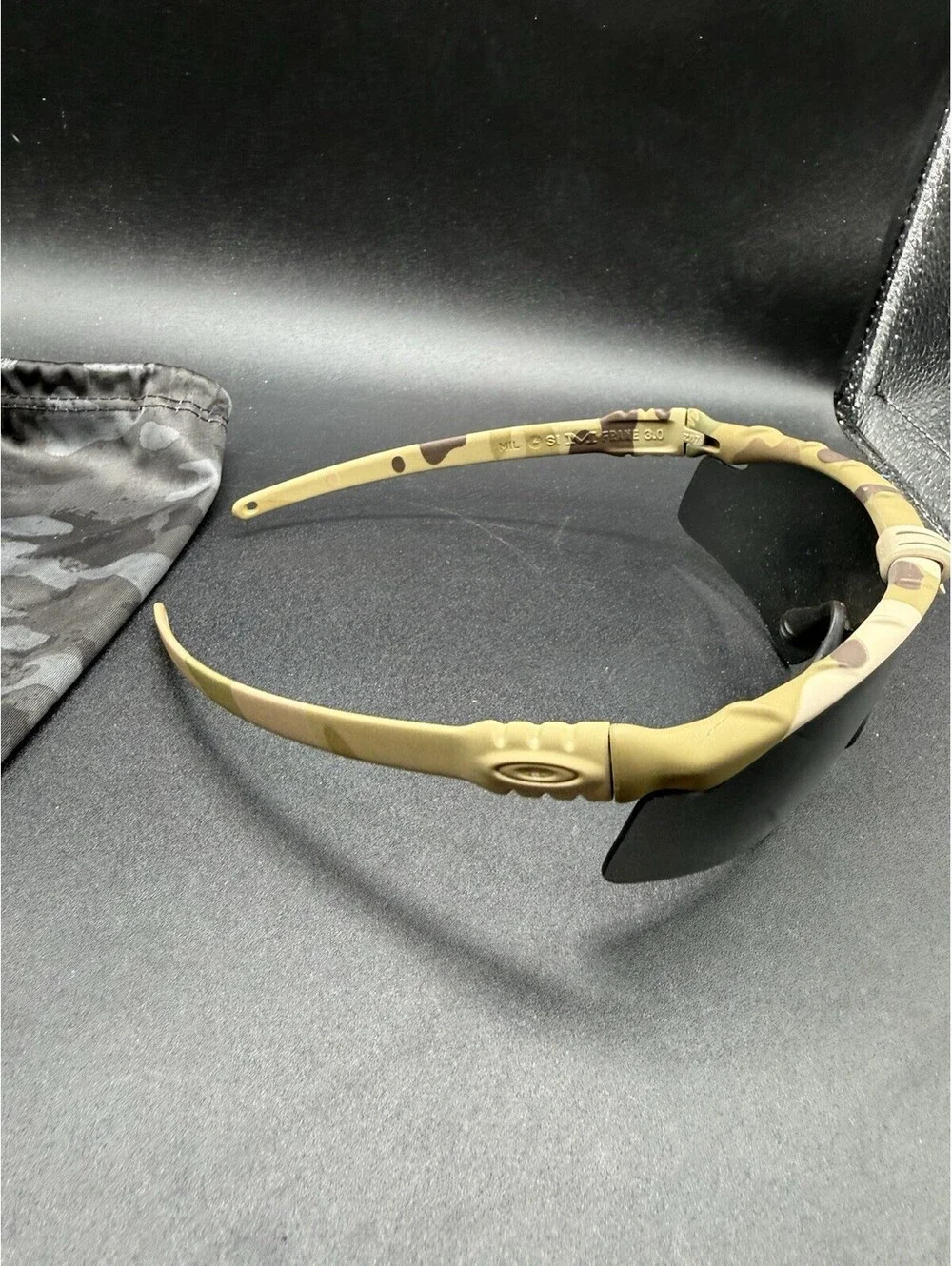 Grays oakley si
